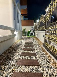 Naka Central Happy Home in Phuket city