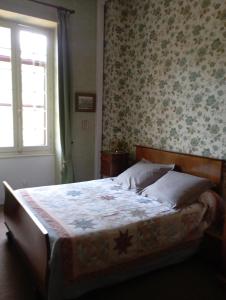 Maisons de vacances Grande Maison Simone-Climatisation-Parking-Terrain : photos des chambres