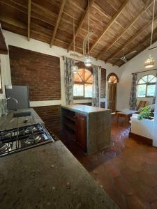 La casa de ladrillo, Las Planadas near Yankee Beach