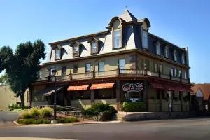 Altland House Inn & Suites - Hanover