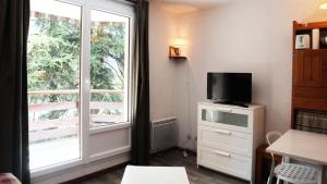 Résidence Le Pouzenc - Studio équipé pour 4 personnes MAE-0501