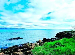 The Little House With The Red Door - كراوفوردسبورن