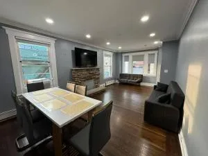 Large family home Near NYC - Hackensack