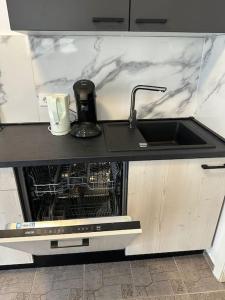 Cozy Studio Apartment Near Beach