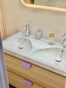 Appartements Duplex au coeur de Cotignac : photos des chambres