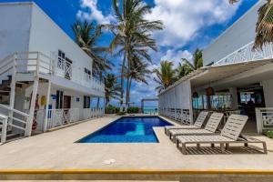 Hotel San Luis Beach House By OxoHotel