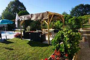 B&B / Chambres d'hotes Chambre d-hotes a mouleydier : photos des chambres