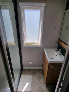 Campings Mobil-Home 419 Camping Lac des reves proche de la mer : photos des chambres