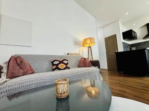 Rey - T2 terrasse, Cœur de ville