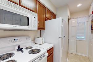 Longs Cozy Haven Stylish, Accessible Retreat