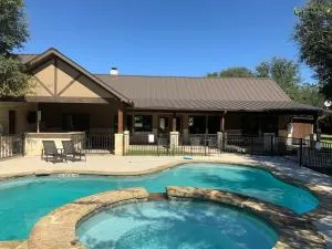 Kisiah's Bluff - Sabinal