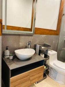 BEACH FRONT CONDO, PRIVATE BEACH and AMAZING VIEWS!!