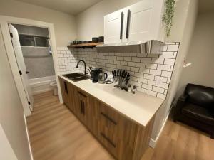 Central 2br Near Unveristy And Whyte Ave