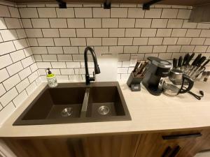 Central 2br Near Unveristy And Whyte Ave