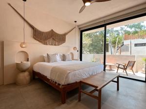 2 Private Pools & BBQ