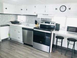 1655 Ocean Lakes Pet Friendly Golf Cart Included-Beach Bum