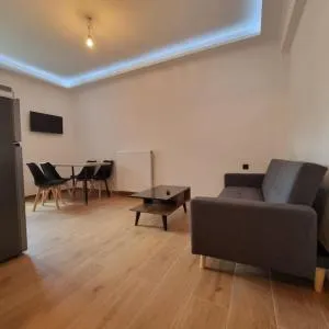 Thanos Apartment - Sklíthron