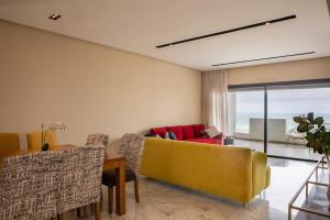 Magnifique appartement front mer