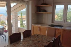 Comfortable seaview app