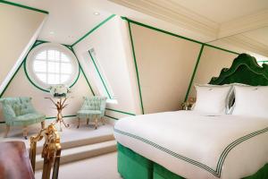 Superior Queen Room room in Milestone Hotel Kensington