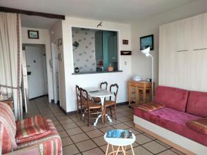 Studio Face Plage aux Sables dOlonne avec Balcon, Ascenseur et Proximité Centre-Ville - FR-1-331-46