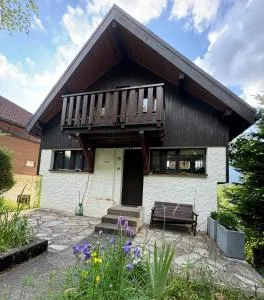 Studio neuf rez de jardin dans chalet individuel - 托隆
