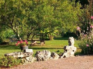 Maison confortable, charmante, jardin clos, proximité sites historiques - FR-1-616-177