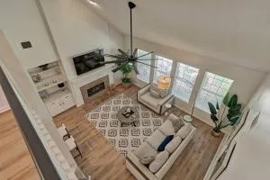 New!4BR Villa with Easy Access to all Woodlands Amenities - 兀兰