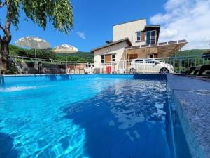 Sancheong Hangwon Pension