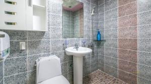 Geojae Beach Maru Pension