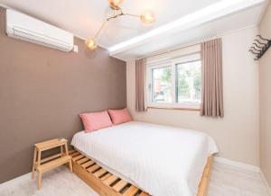 Slowing Slowing Stay