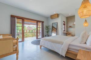 Brand NEW! Villa Casa Maladewa in Prime Canggu Location 300m from Beach