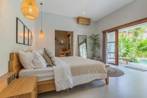 Brand NEW! Villa Casa Maladewa in Prime Canggu Location 300m from Beach