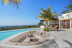 Castle Lunita top ocean view villa of Uluwatu