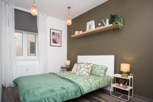 Stay by the Andrejsala area with Free Parking and reach the Old Town in 15 min walk