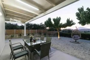 Amfithea Villas Petrokefali - Kousés