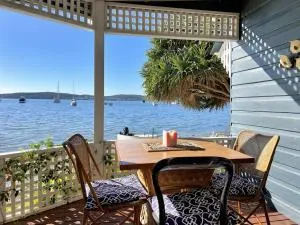 Selby Cottage- Waterfront, Fire & Outdoor Dining - Cessnock
