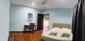 Sukau Backpackers Bed & Breakfast - Kinabatangan