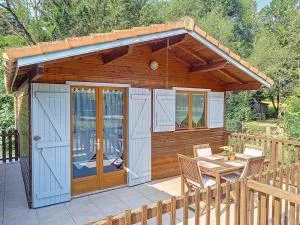 Chalet cosy avec piscine en campagne - Larressingle