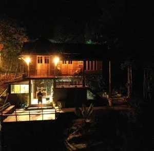 Chakerpor wood house - Ban Mae Sapok Noi