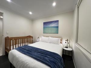 No stairs, Big House, Garage Richmond Residence 2