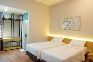 Ardiana Suite Hotel By Sajiwa