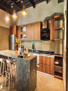 Chuỗi Villa 7 ngủ - tuần Châu - Bể bơi riêng - BBQ - Đầy đủ tiện nghi