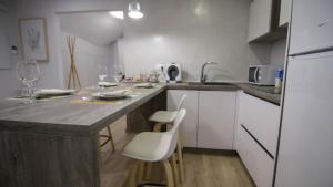 ENCANTO CUENCA Balcones De La Historia