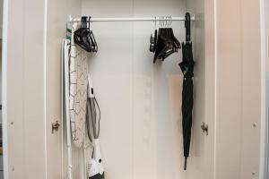 Cute studio APT with a View over the rooftops and Free parking in the area