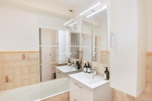 Sur la Promenade Proust - Appt vue mer