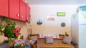 Platanos House Voutas