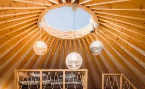 Nálunk, vidéken - Jurta 24 - Topoľovec