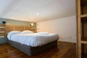 Lille Beaux Arts : studio équipé en mezzanine
