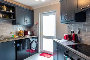 No 1 Killarney Holiday Village Vacation Home